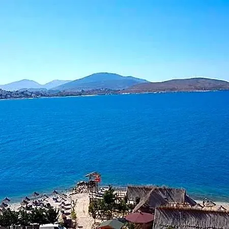 Limani Luxury Beachfront 1 סרנדה